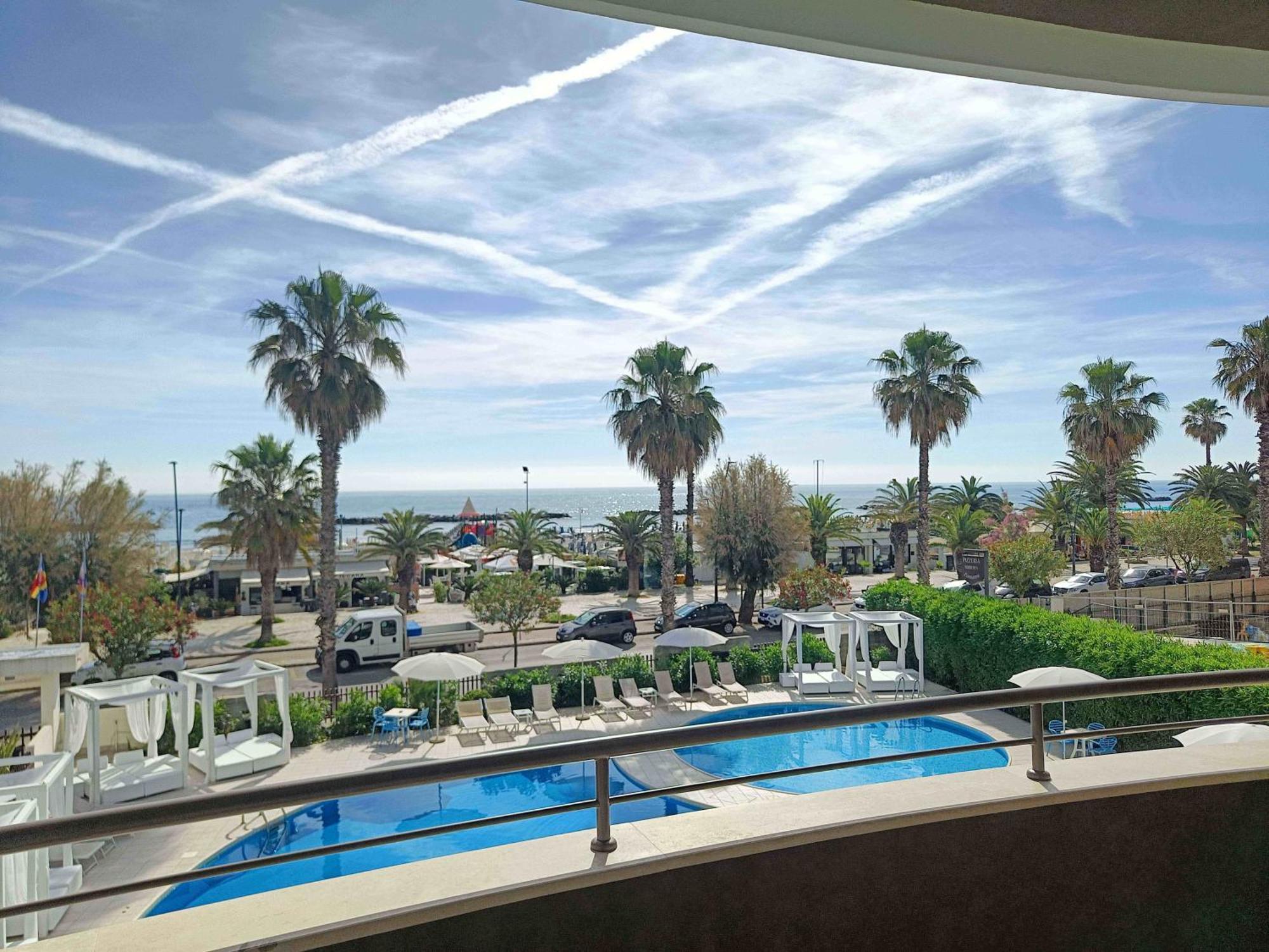 Hotel International San Benedetto del Tronto Esterno foto